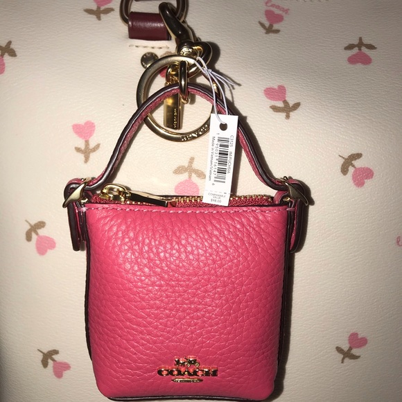 Cutest Bag Charm Keychain Coach Fuchsia 🌺 NWT - Picture 15 of 16